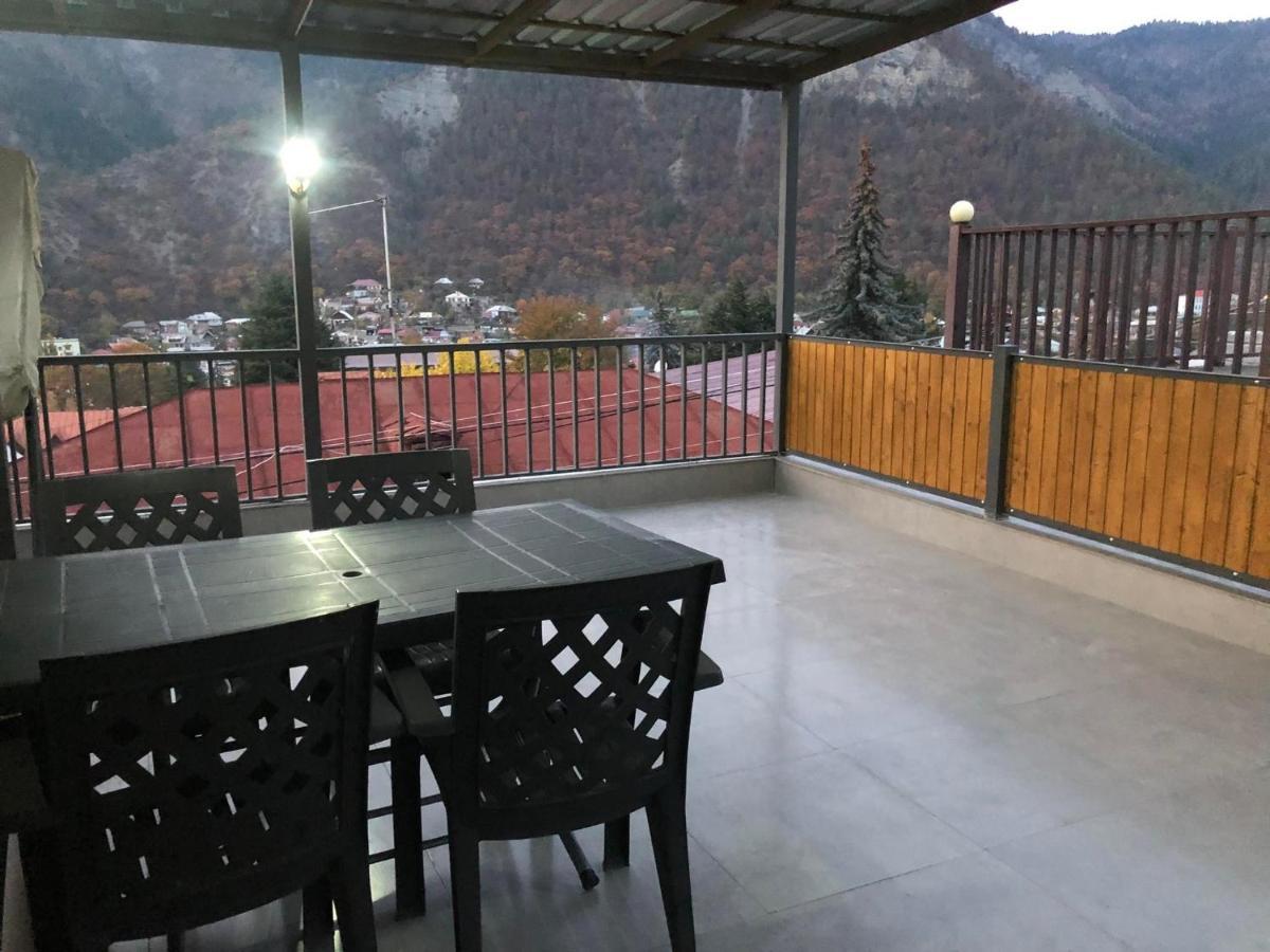 Apartamento Lukassalomea Borjomi Exterior foto